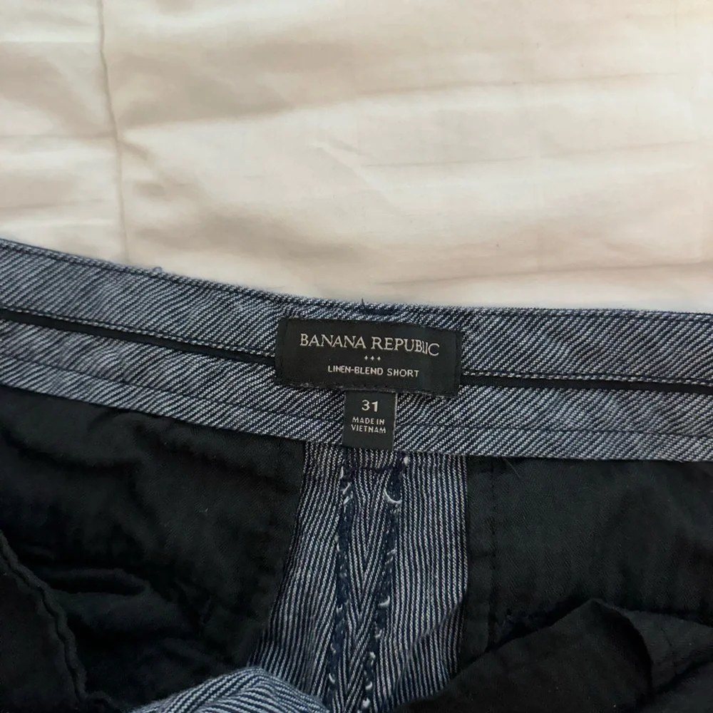 Banana Republic Navy and White Striped Linen-Blend Shorts